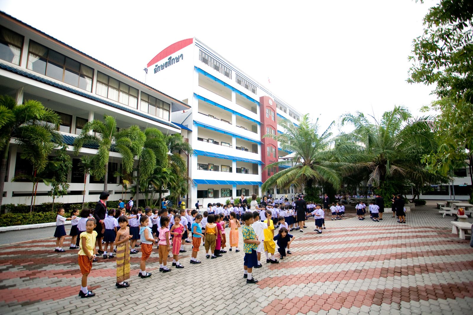 โรงเรียนอักษรศึกษา